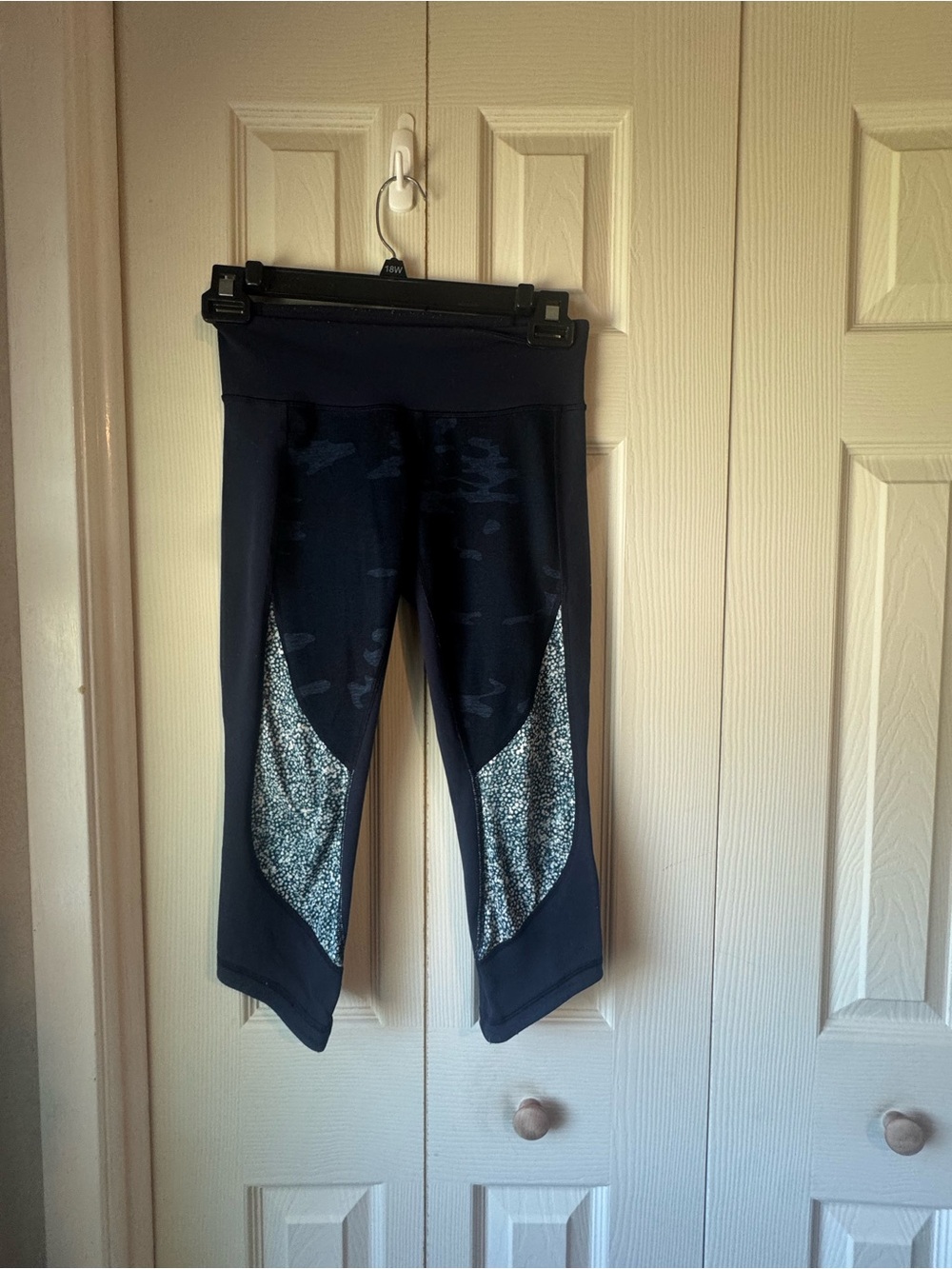 lululemon athletica Navy Blue Cropped Leggings with Silver Accent
